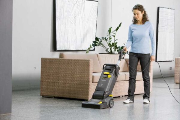 Autolaveuse karcher br 30/4 c en stock livraison gratuite - KARCHER - Autolaveuse à câble – Image 2