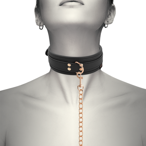 COQUETTE CHIC DESIRE - COLLIER FANTAISIE EN CUIR VÉGAN AVEC BRACELET ET DOUBLURE EN NÉOPRÈNE - – Image 3