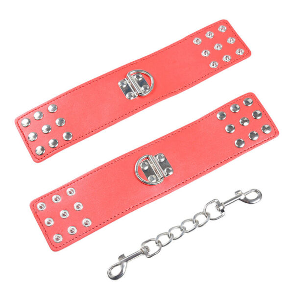 OHMAMA FETISH - MENOTTES ROUGES AVEC FERMETURE À PRESSION - – Image 4