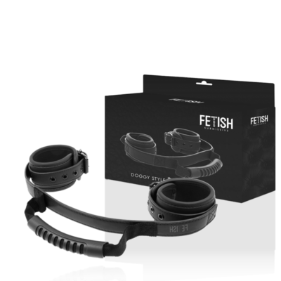 FETISH SUBMISSIVE - MENOTTES DOUBLURE NOPRÈNE AVEC POIGNÉE -