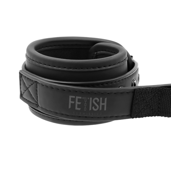FETISH SUBMISSIVE - MENOTTES DOUBLURE NOPRÈNE AVEC POIGNÉE - – Image 4