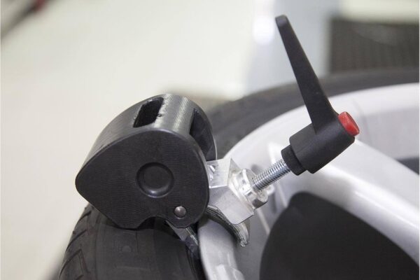 Pince d'assistance pour monte démonte pneus - DM 1301 - CLAS Equipements – Image 2