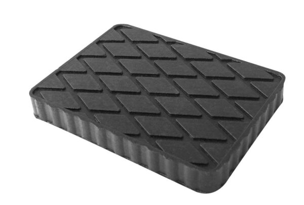 Tampon caoutchouc rectangulaire 160x120x20mm pour pont élévateur - EG 1138 - CLAS Equipements