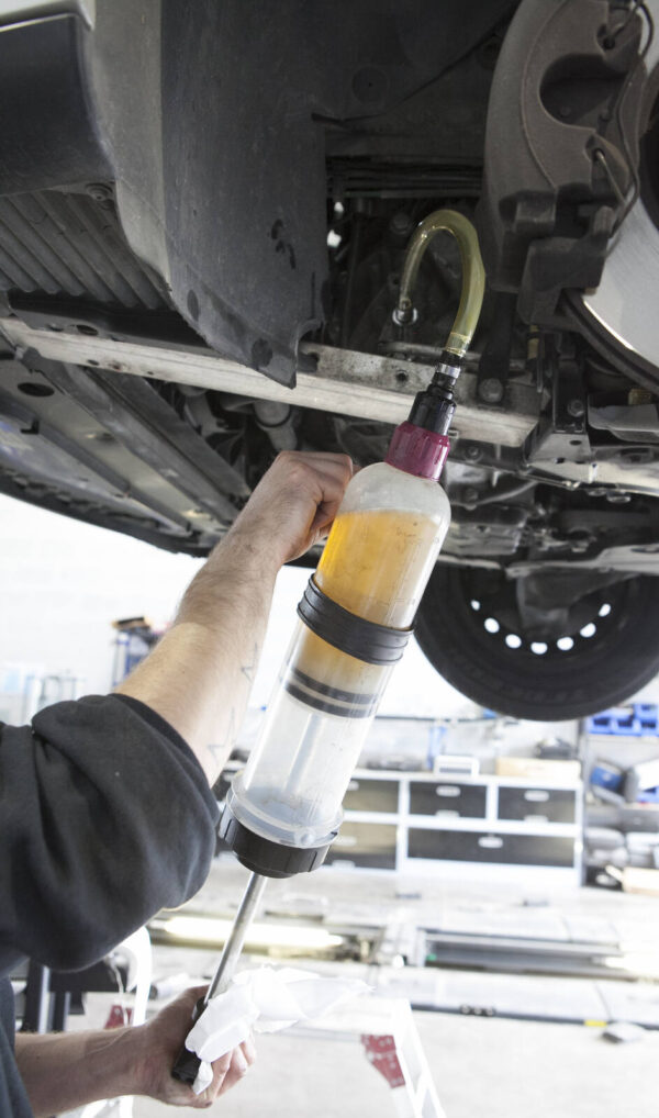 Seringue de remplissage 1,5L graduée - HU 0638 - CLAS Equipements – Image 3