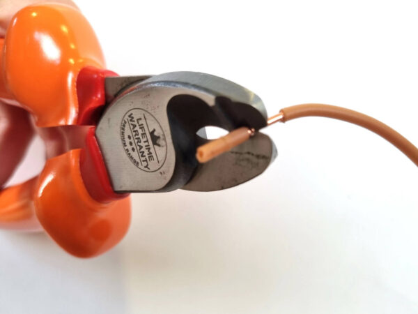 Pince coupe câble isolée 1000V premium IEC 60900 en Crv - OE 0560 - CLAS Equipements – Image 2