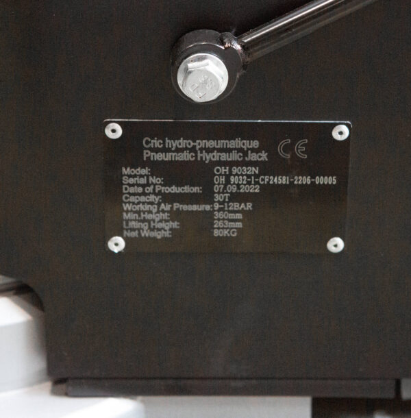 Cric de levage hydropneumatique haute levée 30T H. 360 à 772mm - OH 9032N - CLAS Equipements – Image 7