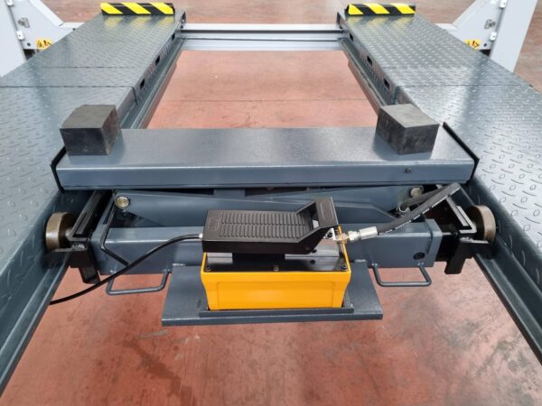Traverse de levage hydropneumatique 3T - PE 7000 - CLAS Equipements – Image 2