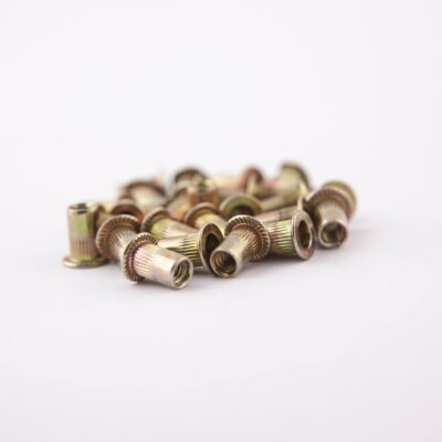 25 rivets filetés M4 x 11 mm - SA 2482 - CLAS Equipements