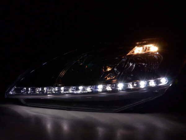 Phare Daylight à LED DRL look Ford Focus 3/5 portes. 08- chromé - – Image 4