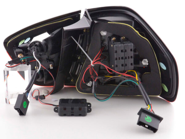 Kit feux arrière à LED BMW Série 3 berline type E90 05-08 clair / rouge - – Image 7
