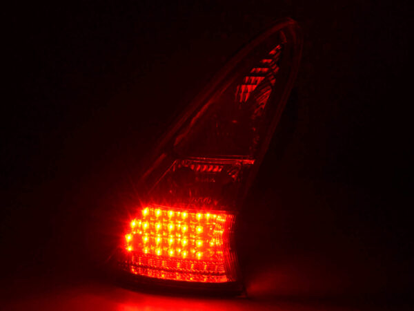 Kit feux arrière à LED Citroen C4 3 portes. Type L 04- clair / rouge - – Image 5