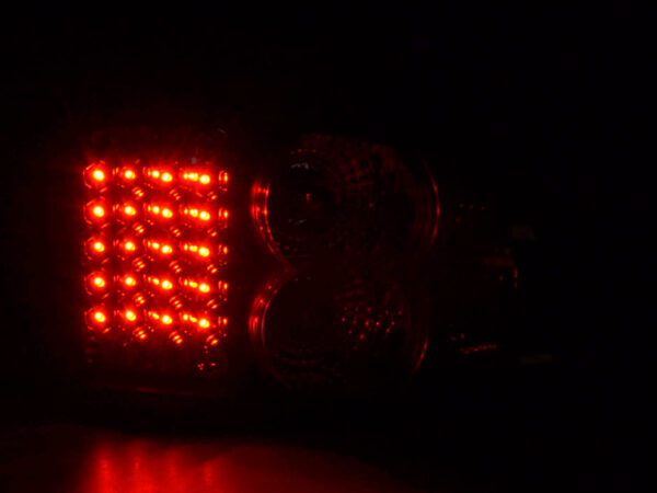 Kit feux arrières LED Citroen Saxo type S / S HFX / S KFW 96-02 noir - – Image 4
