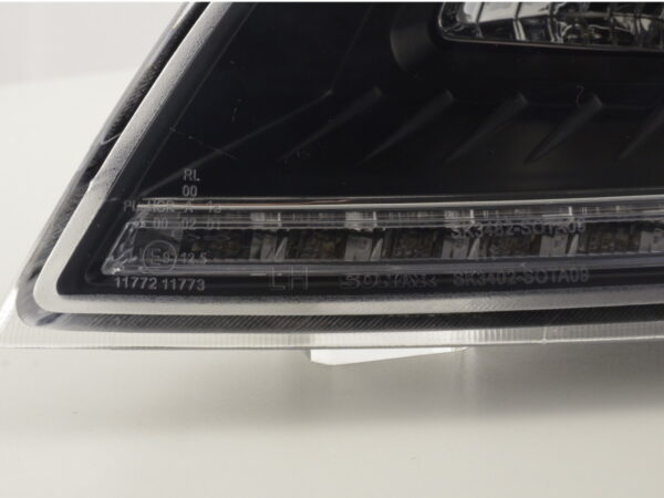 Phare Daylight LED DRL look Skoda Oktavia à partir de 2009 noir - – Image 4