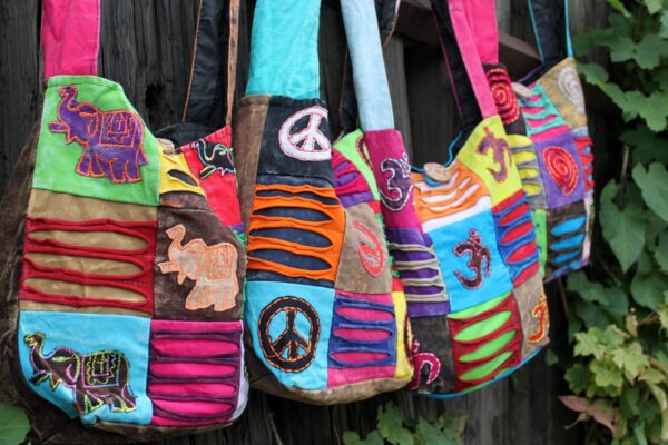 Sac Sling Ethnique - Violet / Spirale- Vendu par 1 – Image 3
