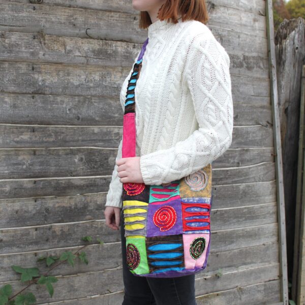 Sac Sling Ethnique - Violet / Spirale- Vendu par 1 – Image 2