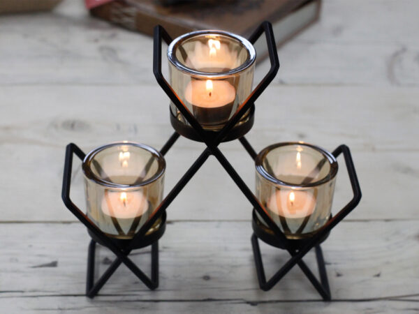 Bougeoir votif en fer pour pièce maîtresse - Triangle à 3 tasses- Vendu par 1 – Image 4