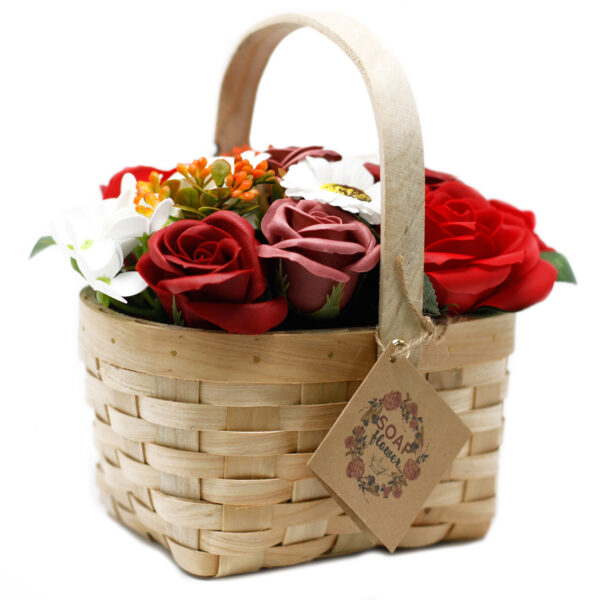 Grand bouquet rouge dans un panier en osier- Vendu par 1