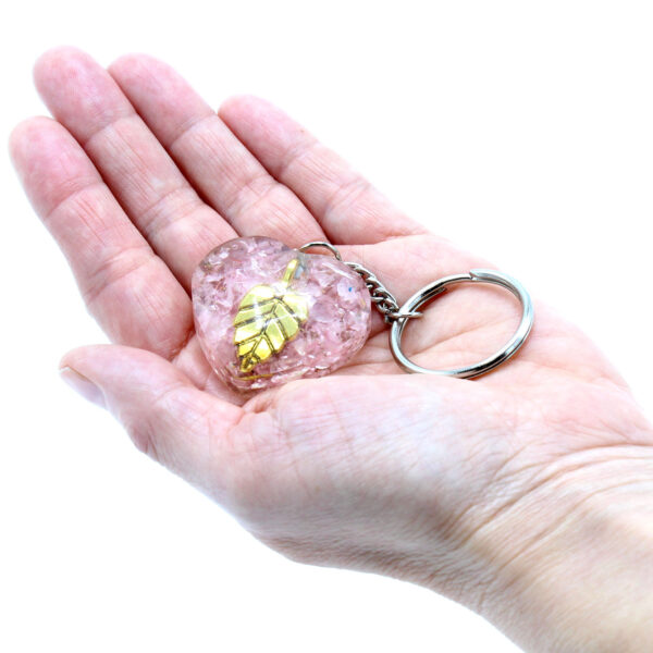 Porte-clés Orgonite Power - Coeurs de Quartz Rose Feuille d'Or- Vendu par 1 – Image 2