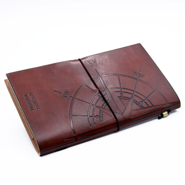 Journal en cuir fait main - Voyagez à travers le monde - Marron (80 pages)- Vendu par 1 – Image 2