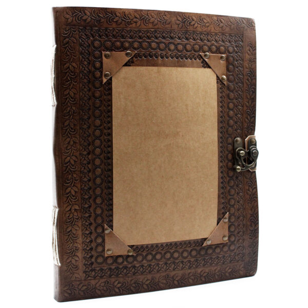 Immense livre de visiteur personnalisable en cuir 10x13 (200 pages)- Vendu par 1