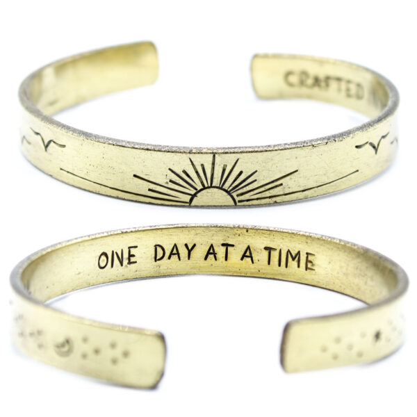 Inspiration bracelet - Laiton Snrise. Galaxie. Étoiles. Terre- Vendu par 1 – Image 2