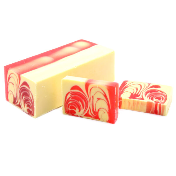 Savon artisanal - Fraise - Tranche 100g- Vendu par 1 – Image 3