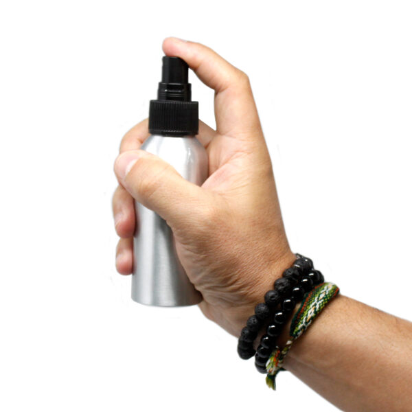 Bouteille en aluminium de 100 ml avec bouchon pulvérisateur noir- Vendu par 1 – Image 3
