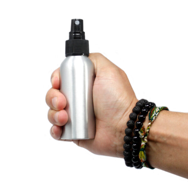 Bouteille en aluminium de 100 ml avec bouchon pulvérisateur noir- Vendu par 1 – Image 4