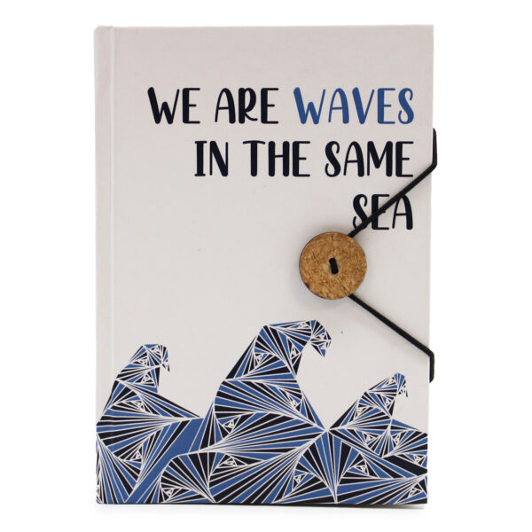 Petit Carnet avec sangle - Vagues dans la même mer- Vendu par 1