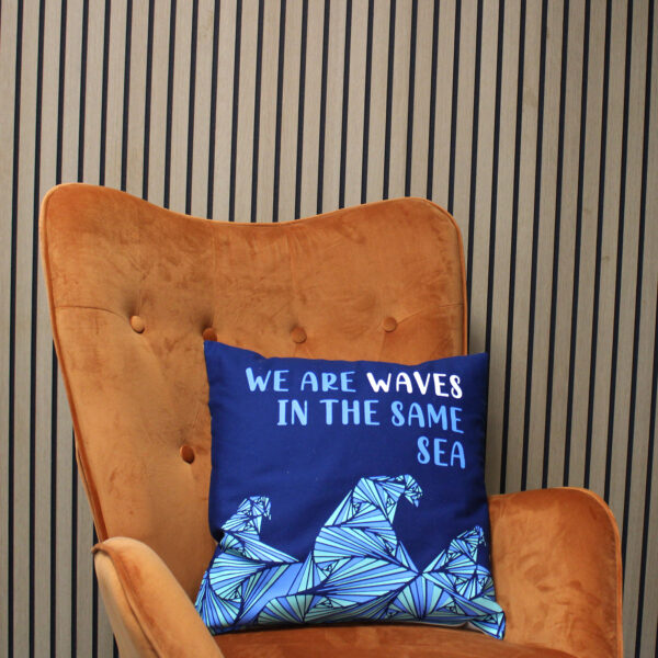 Housse de Coussin en Coton Imprimé - We are Waves - Bleu- Vendu par 1 – Image 2