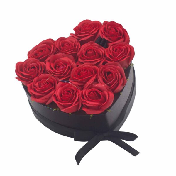 Bouquet cadeau de fleurs de savon - 13 roses rouges - Coeur- Vendu par 1