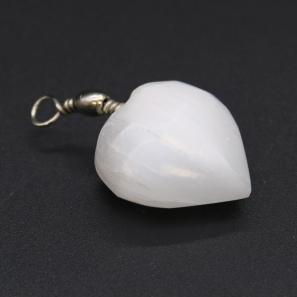 Pendentif coeur en sélénite- Vendu par 1 – Image 3