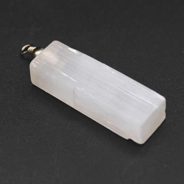 Pendentif naturel en sélénite- Vendu par 1 – Image 3