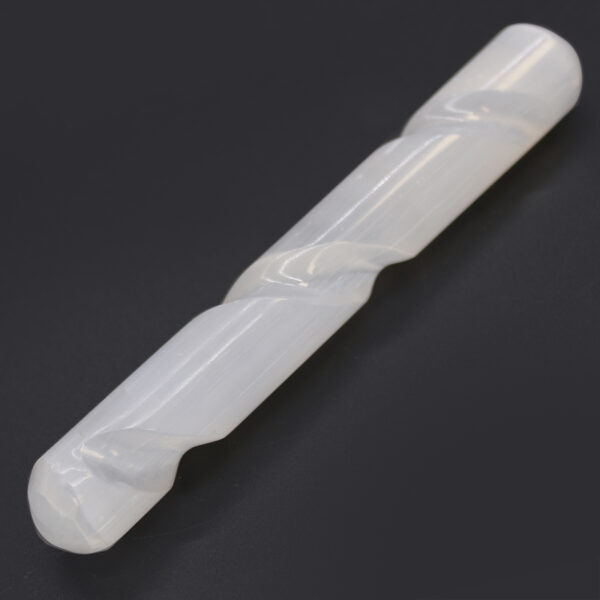 Baguette spirale de sélénite - 16 cm (rond aux deux extrémités)- Vendu par 1 – Image 3