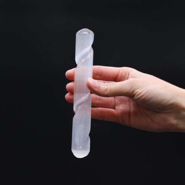 Baguette spirale de sélénite - 16 cm (rond aux deux extrémités)- Vendu par 1 – Image 4