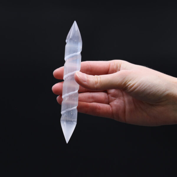Baguettes spirales de sélénite - 16 cm (pointez les deux extrémités)- Vendu par 1 – Image 4