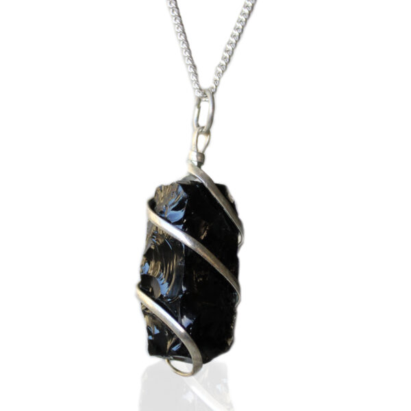 Collier de pierres précieuses enveloppées en cascade - Onyx noir brut- Vendu par 1