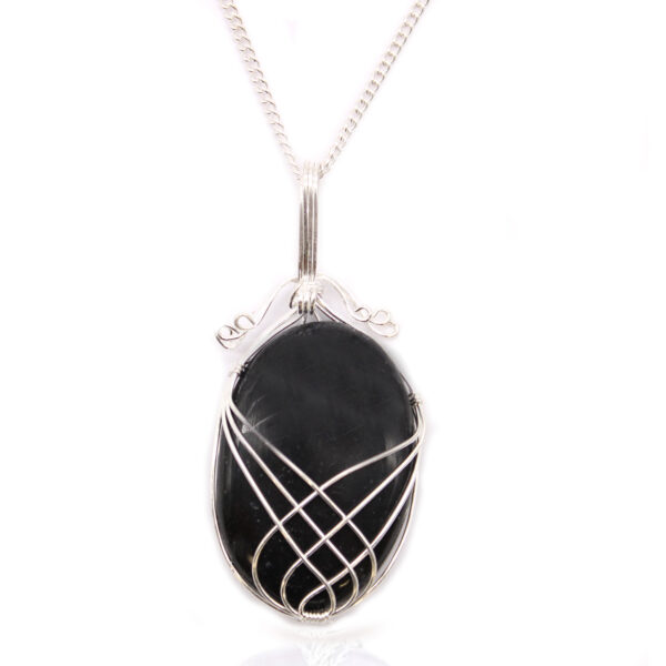 Collier de pierres précieuses enveloppées de tourbillons - Onyx noir- Vendu par 1