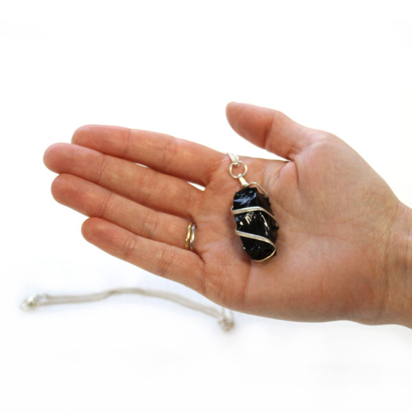 Collier de pierres précieuses enveloppées en cascade - Onyx noir brut- Vendu par 1 – Image 3
