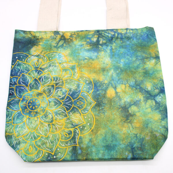 Sac en coton Tye-Dye (6oz) - 38x42x12cm - Mandela - Vert/Bleu - Anse Naturel- Vendu par 1 – Image 2