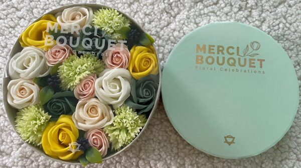 Boîte Ronde - Célébrations du Printemps - Jaune & Verts- Vendu par 1