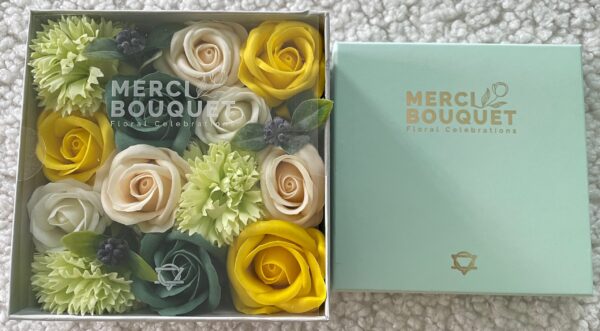 Boîte Carrée - Célébrations du Printemps - Jaune et Vert- Vendu par 1