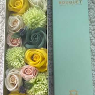 Boîte Longue - Célébrations du Printemps - Jaune et Vert- Vendu par 1