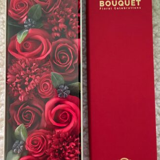 Boîte Longue - Roses Rouges Classiques- Vendu par 1
