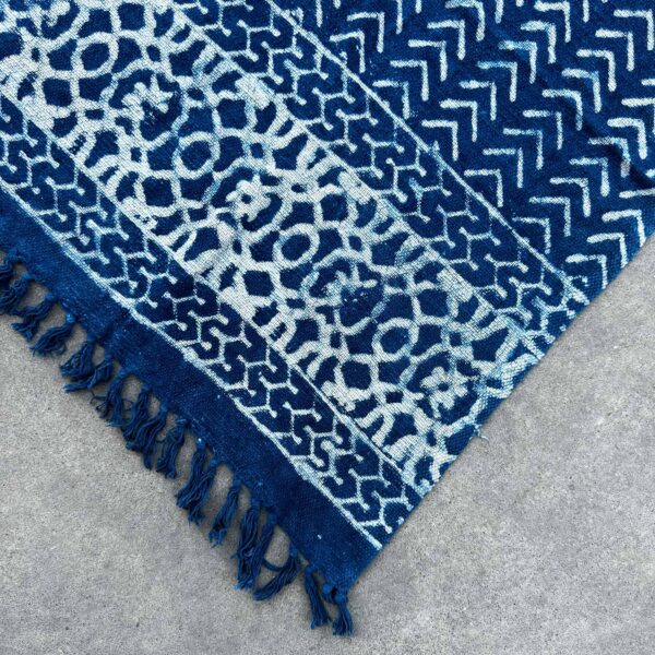 Plaid Indigo Fait Main - 170x120cm - Flèches Seedha- Vendu par 1 – Image 3