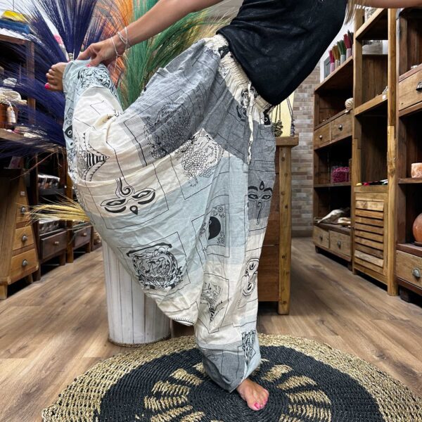 Pantalon de yoga et de festival - Aladdin Himalayan Print sur gris- Vendu par 1