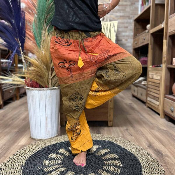 Pantalons de yoga et de festival - High Cross Himalayan Print sur Orange- Vendu par 1 – Image 3