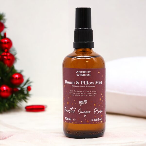 Spray d'ambiance et d'oreiller Frosted Sugar Plum 100 ml- Vendu par 1 – Image 2