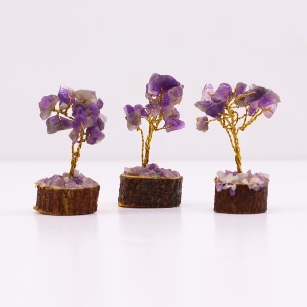 Mini arbres de pierres précieuses sur socle en bois - Améthyste (15 pierres)- Vendu par 1 – Image 2