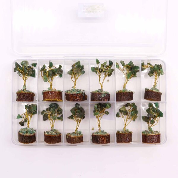 Mini arbres de pierres précieuses sur socle en bois - Aventurine verte (15 pierres)- Vendu par 1 – Image 4